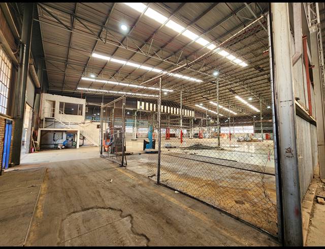 8,000M² FACTORY TO LET IN SPARTAN